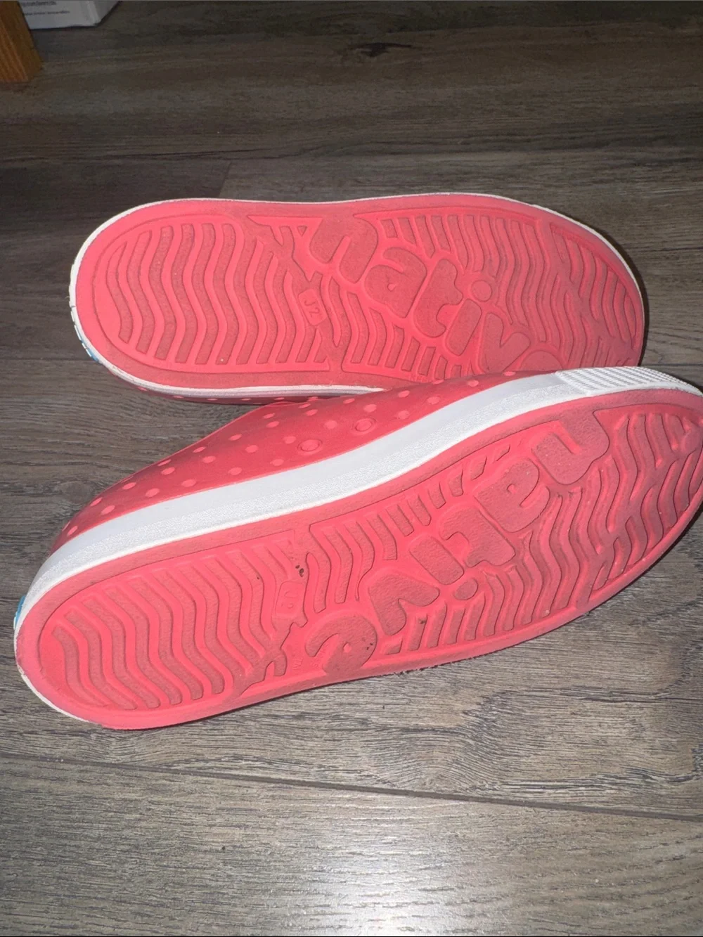 Native Jefferson Slip Ons Sz J2